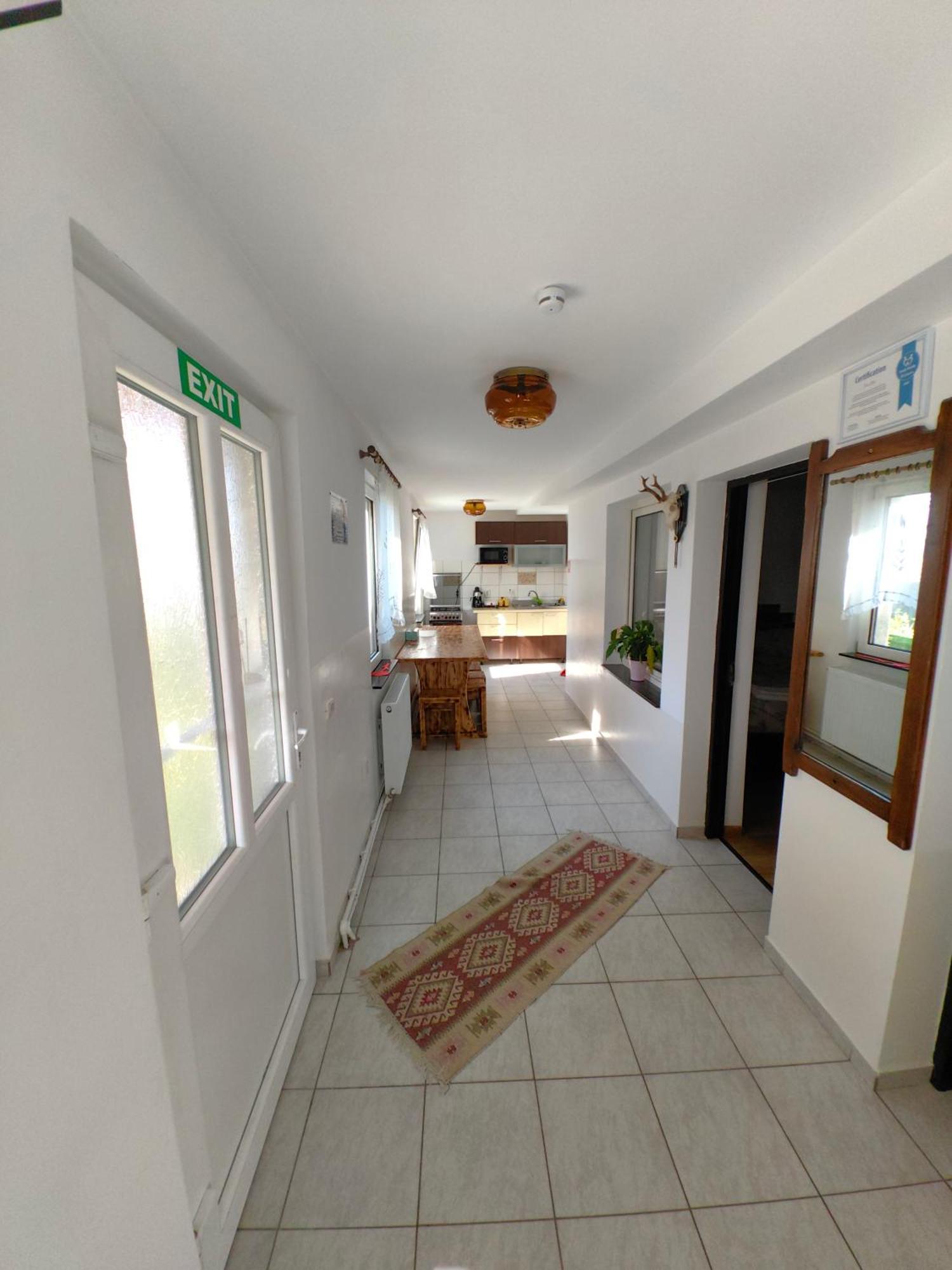 Casa Mateo Apartment Toplita  Bilik gambar