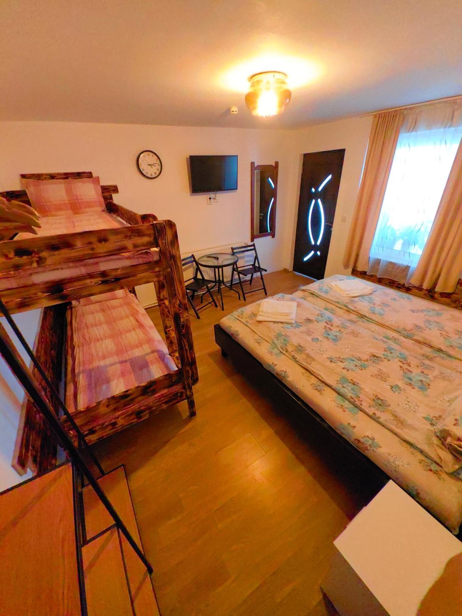 Casa Mateo Apartment Toplita  Bilik gambar